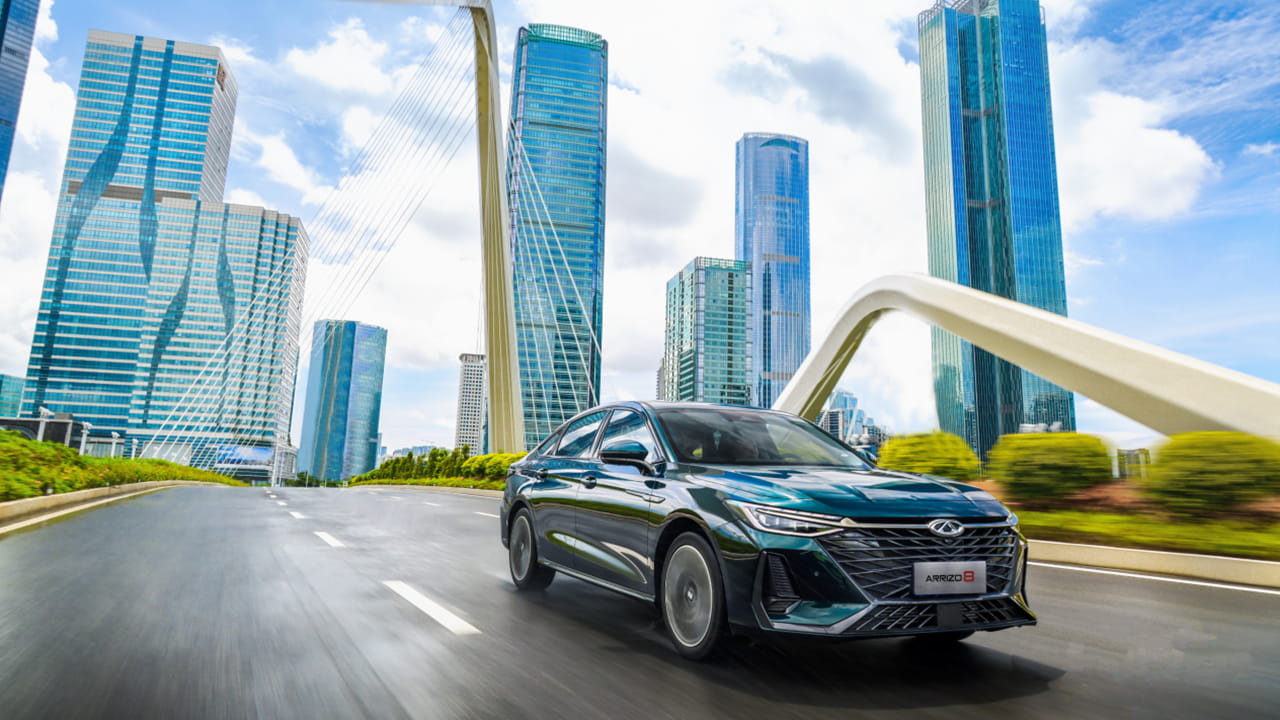 Chirey Arrizo 8 2026 vista frontal