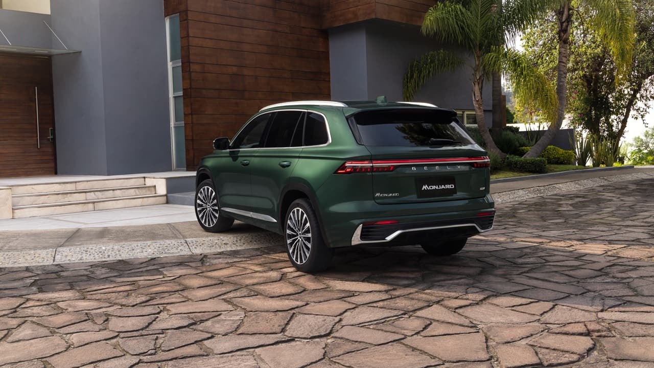 Geely Monjaro 2026 vista lateral