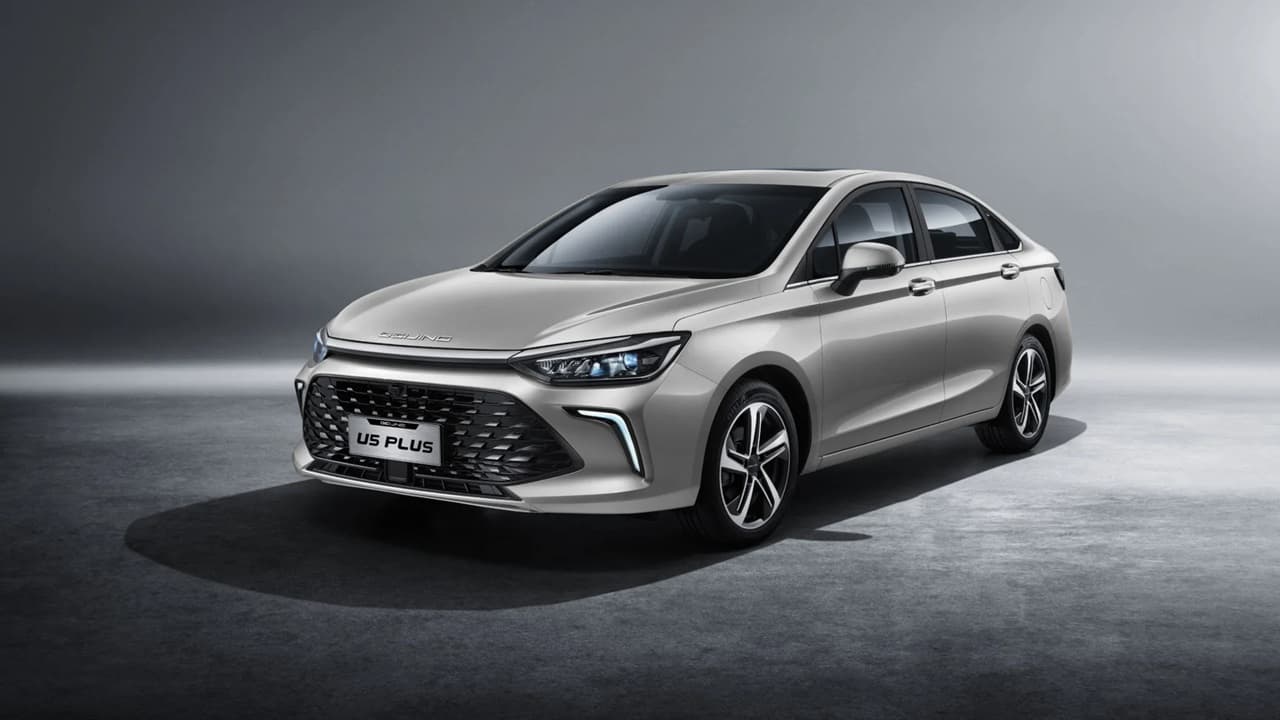 BAIC U5 Plus 2025 vista frontal