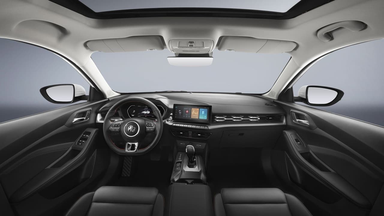 MG GT 2024 vista lateral