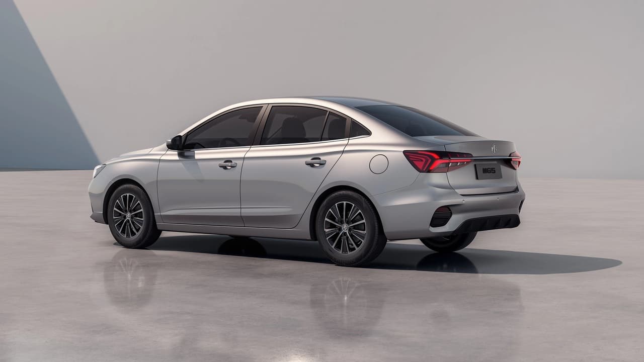 MG MG 5 2026 vista lateral