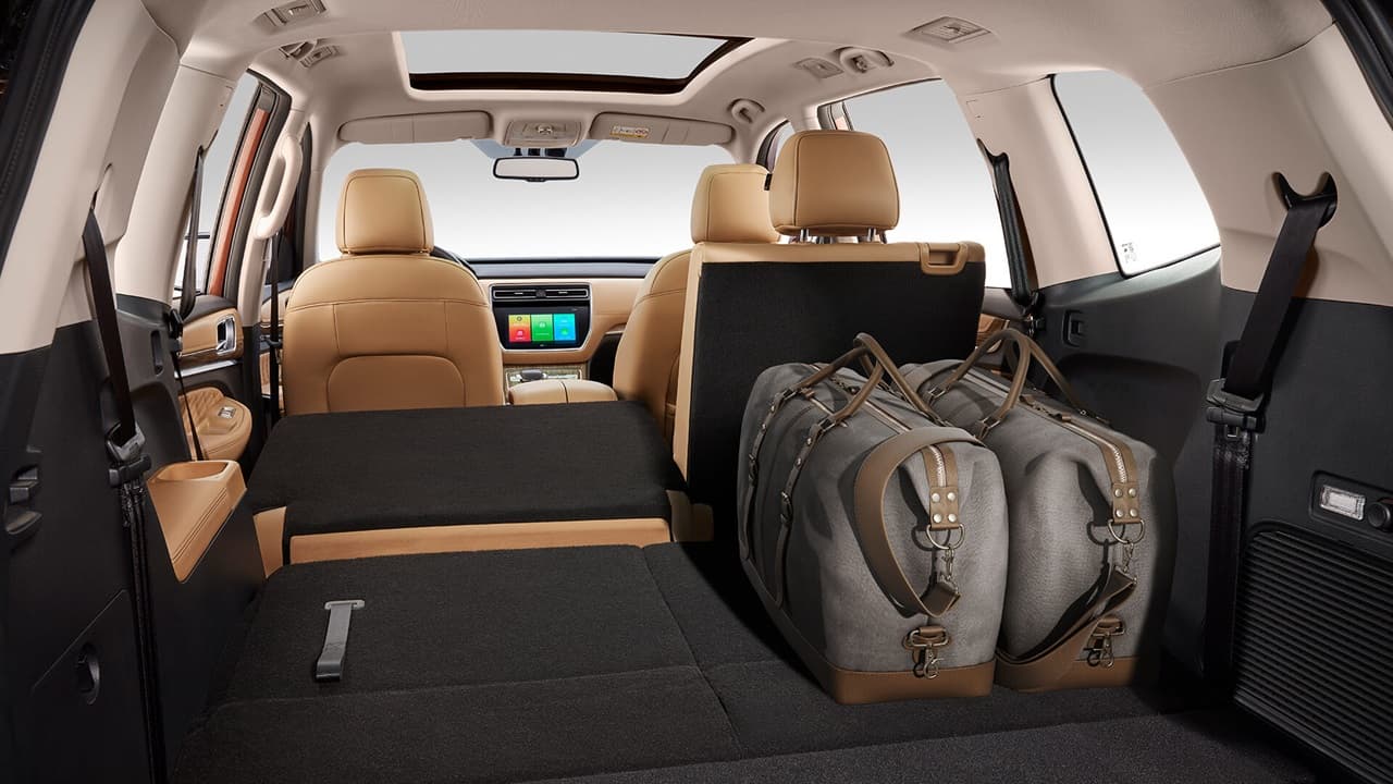 MG RX8 2024 vista trasera