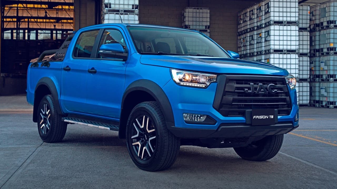 JAC Frison T8 2026 vista frontal